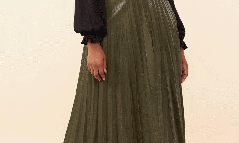 Looks Com Saia Plissada