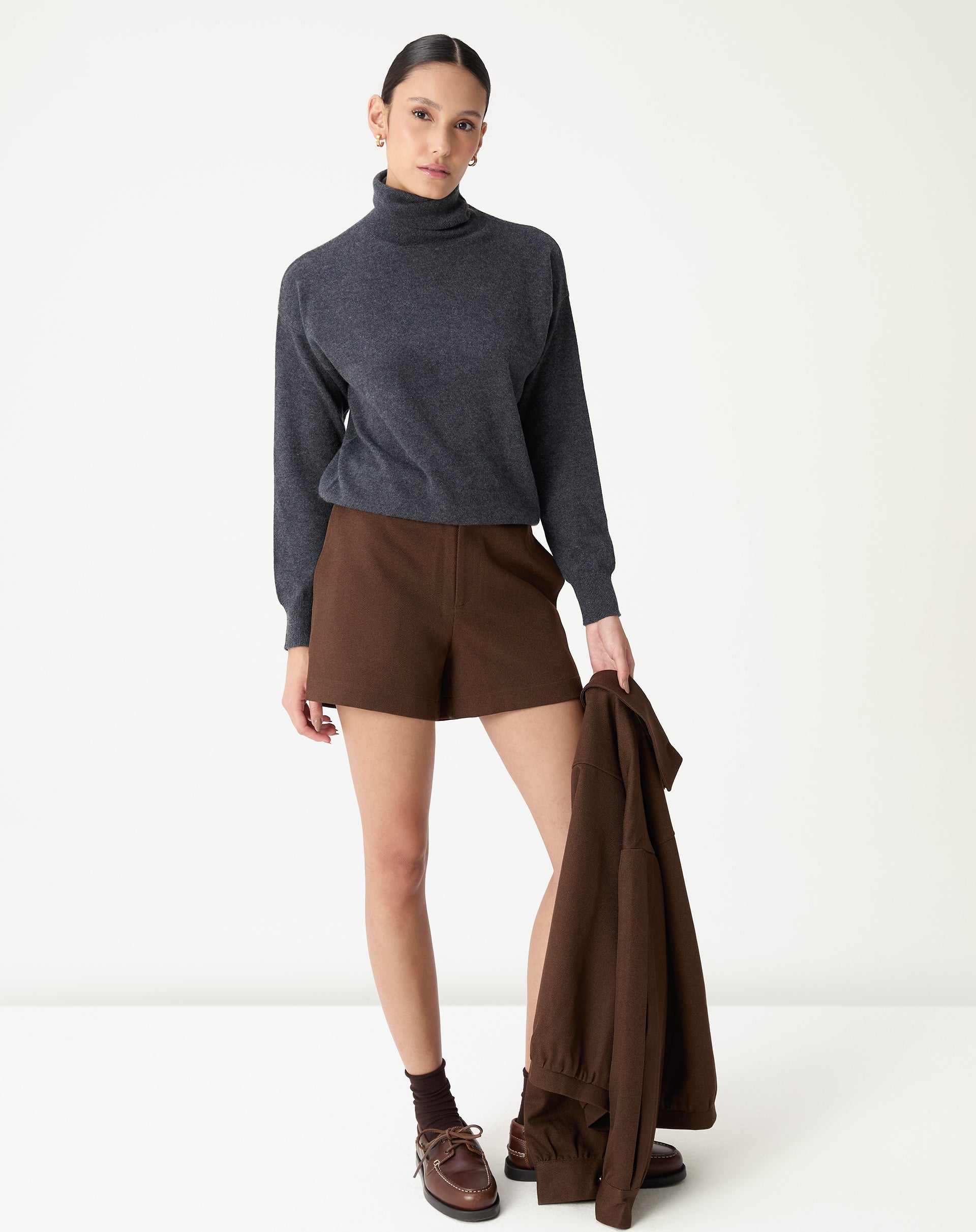 Shorts Cintura Média - Marrom