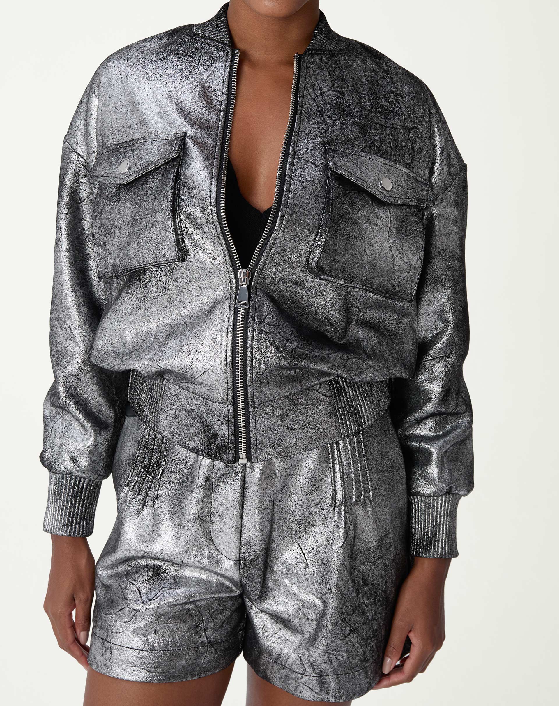 50311675_0003_jaqueta-bomber-prata_0_551920d8-f12e-4b63-b729-9e25a125a851.jpg