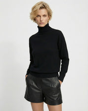 Suéter Cashmere Deluxe Gola Alta  - PRETO