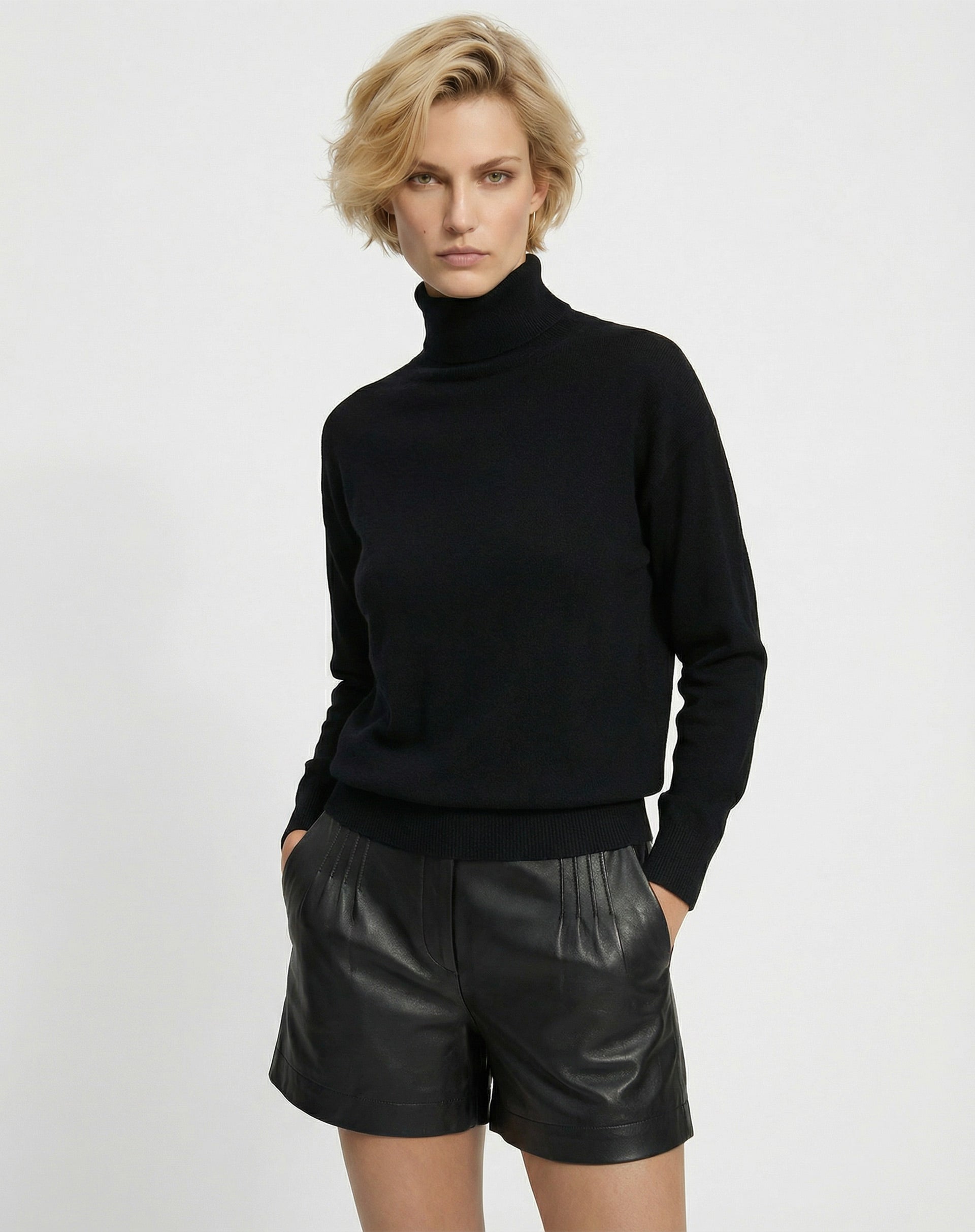 Suéter Cashmere Deluxe Gola Alta  - PRETO