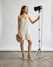 VESTIDO CURTO DE ALÇAS - BEGE