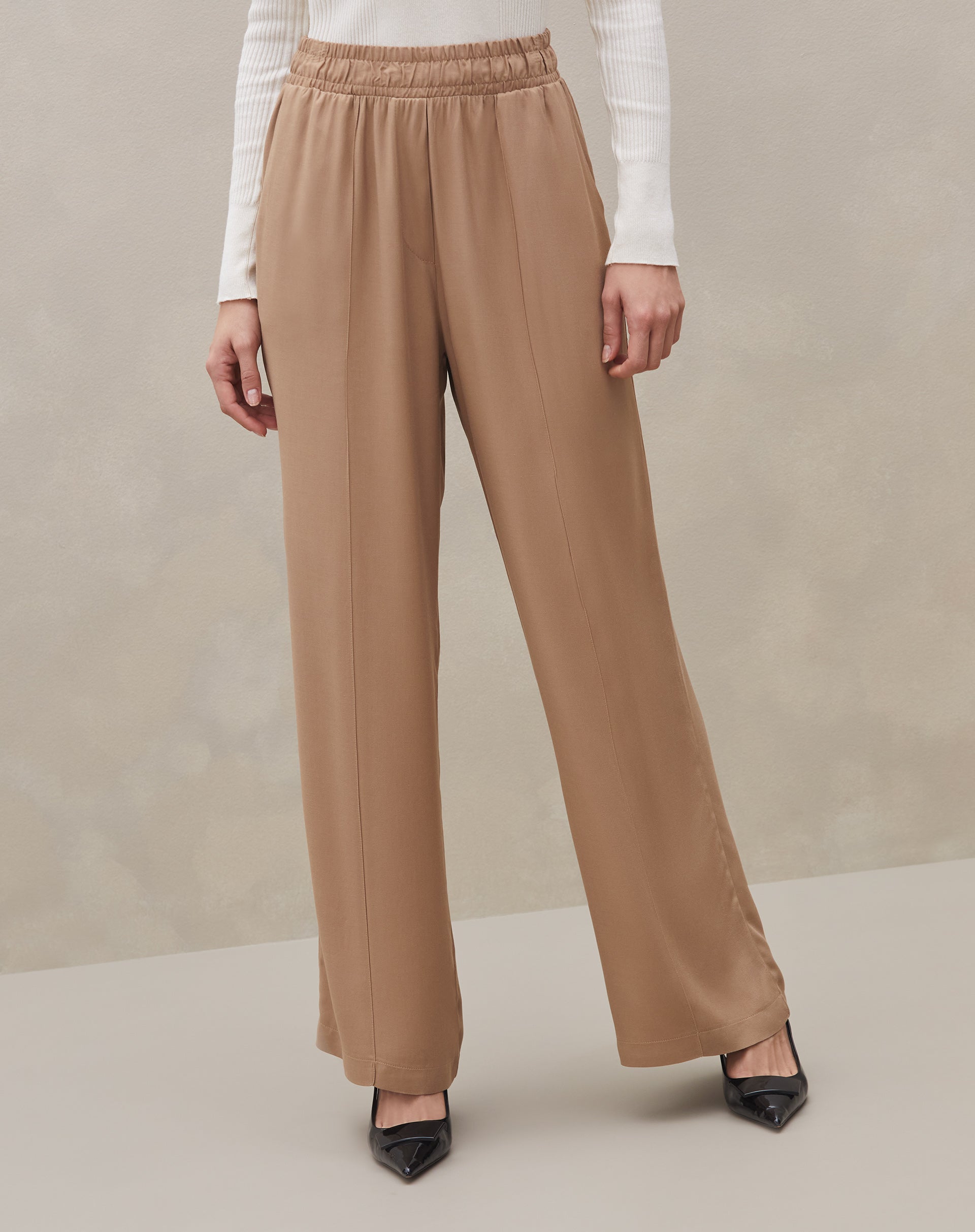 CALÇA VISCOSE CÓS ELÁSTICO COM FRISO - CAQUI