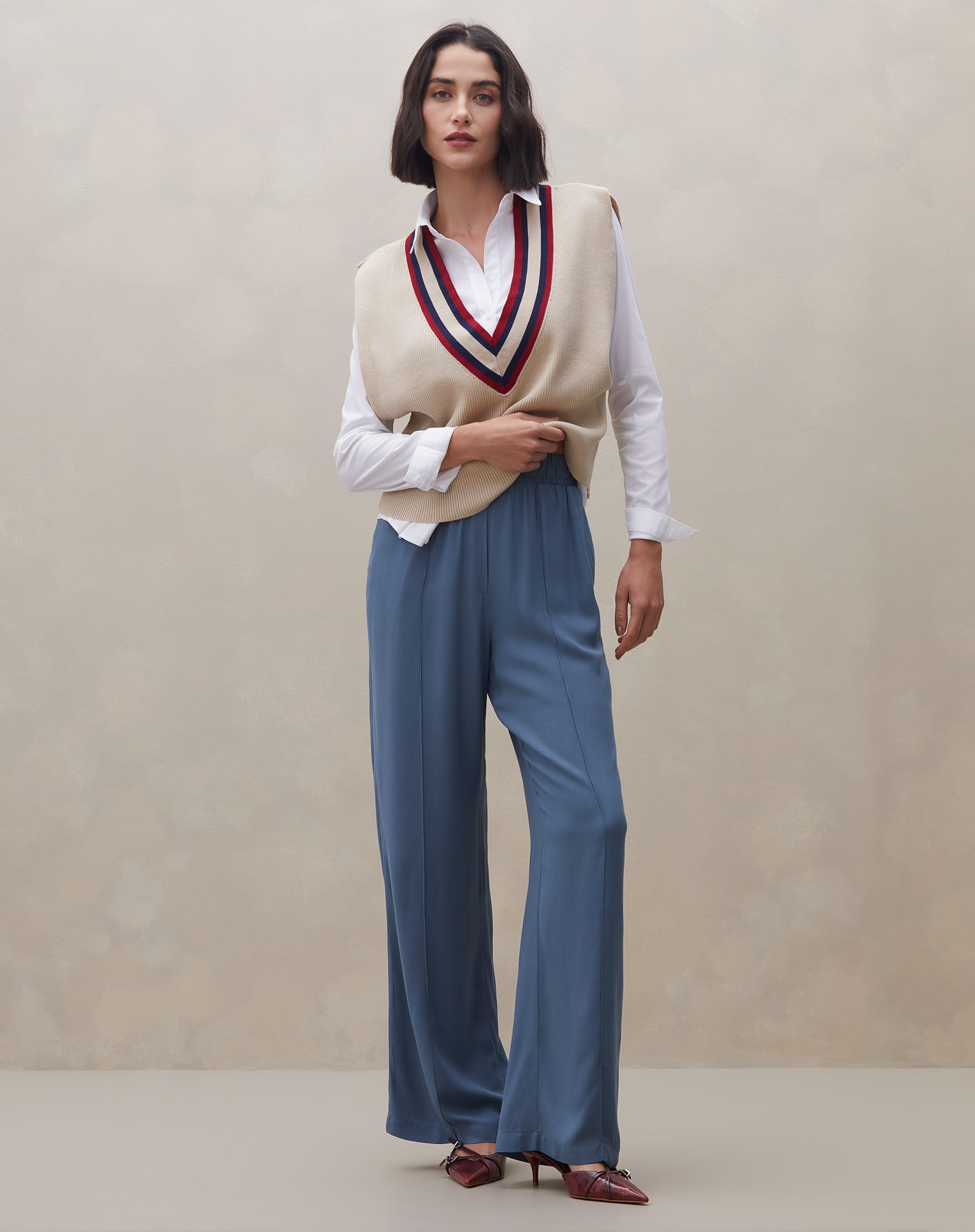 CALÇA VISCOSE CÓS ELÁSTICO COM FRISO - AZUL MÉDIO