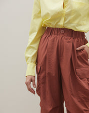 Calça Parachute com Cós de Elástico e Bolso Cargo - Terracota