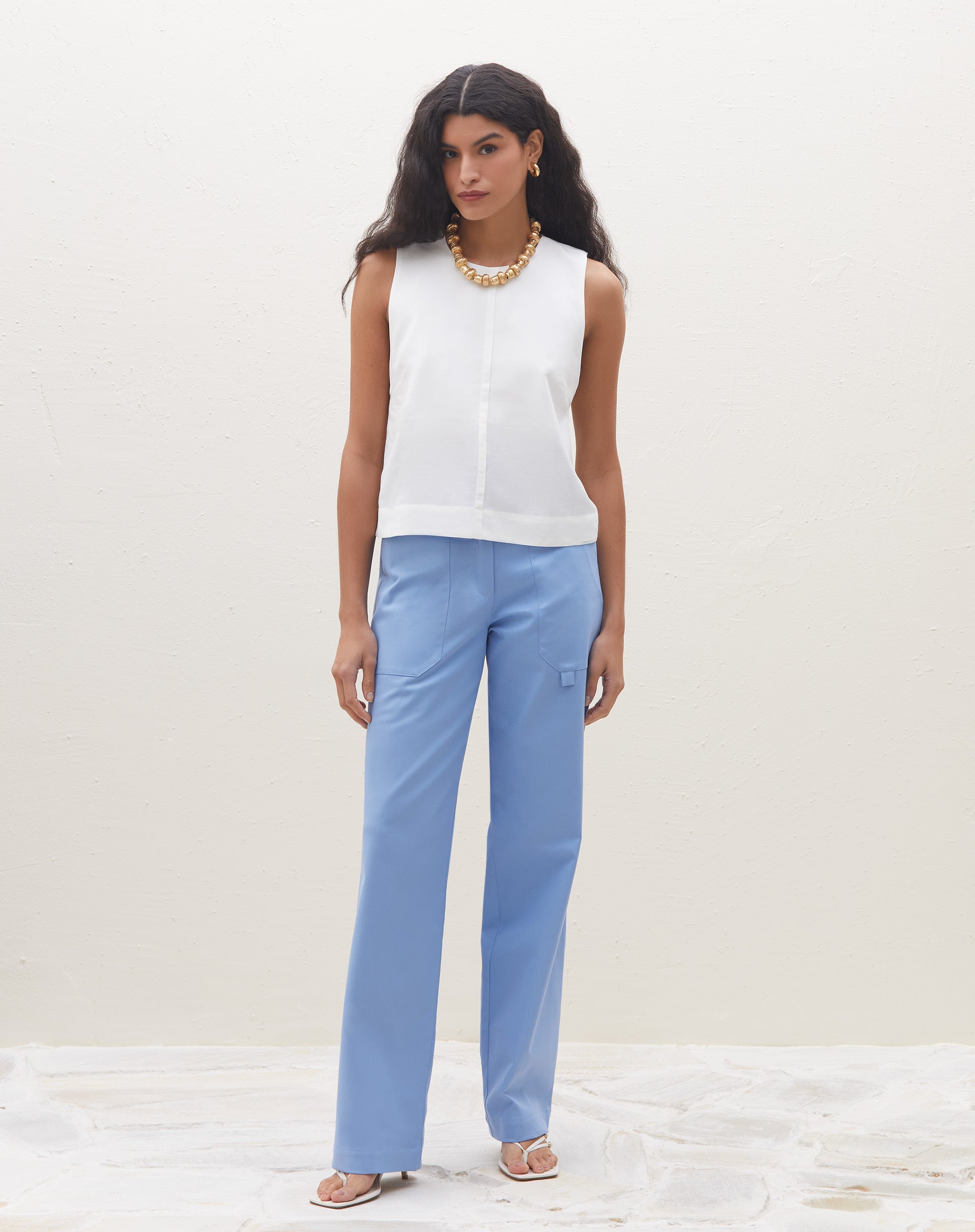 Regata Alças Largas com Recorte - OFF-WHITE