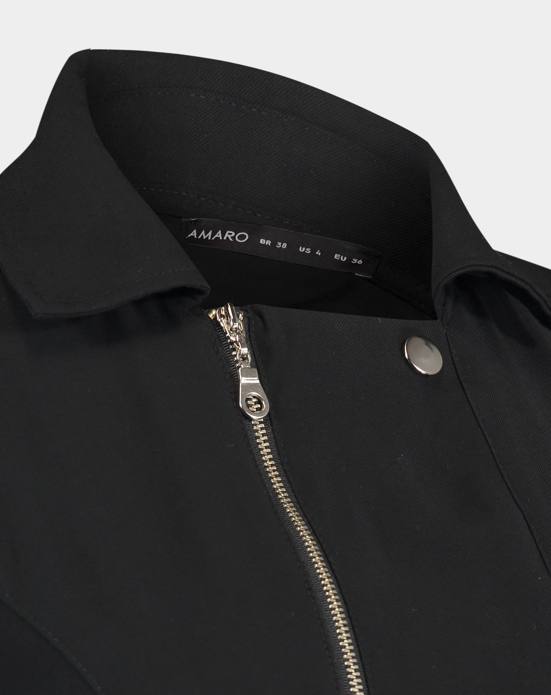 JAQUETA COM AMARRAÇÃO DE ALFAIATARIA - PRETO