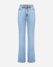 Calça jeans reta azul médio em fundo branco.