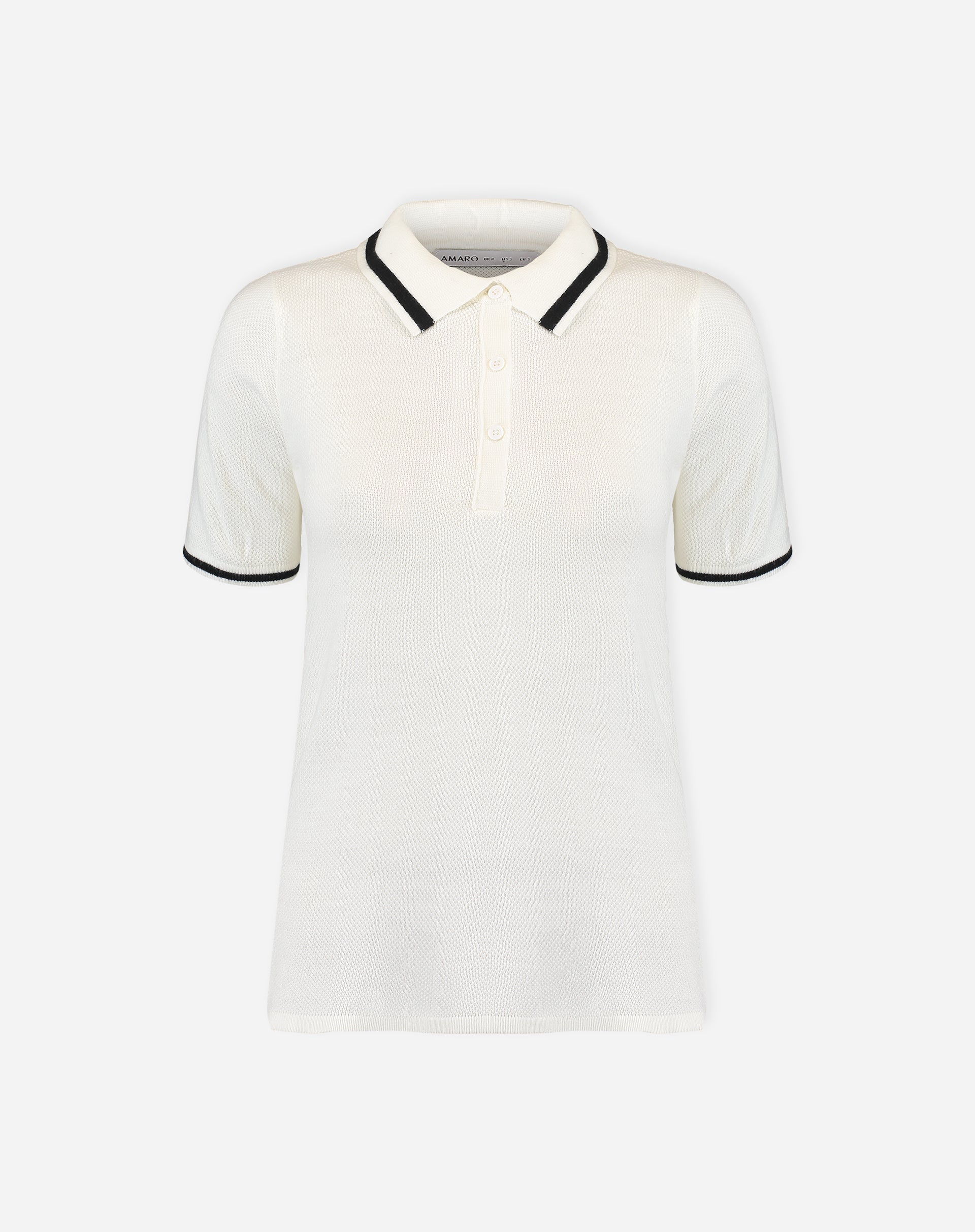 Vista traseira da blusa polo tricot off-white mostrando corte reto, comprimento midi e punhos com listra preta