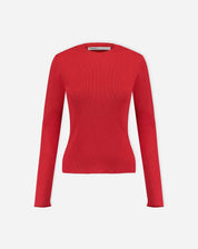 Foto isolada em fundo branco do suéter em tricot vermelho, modelagem justa e textura canelada.