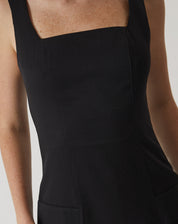 Vestido Curto Acinturado Alfaiataria - Preto