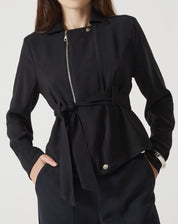 JAQUETA COM AMARRAÇÃO DE ALFAIATARIA - PRETO