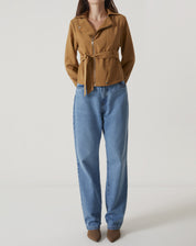 JAQUETA COM AMARRAÇÃO DE ALFAIATARIA - MARROM