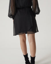 VESTIDO CURTO MANGA LONGA BUFANTE - PRETO