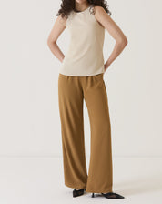 BLUSA SEM MANGAS DE CREPE - AREIA