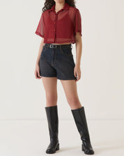 SHORTS CURTO JEANS - MARROM