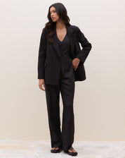 MACACÃO WIDE LEG DECOTE V REGATA - PRETO
