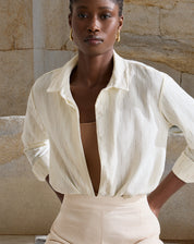 CAMISA MANGA LONGA BARRA ARREDONDADA - OFF-WHITE