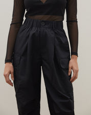 Calça Parachute Com Cós de Elástico e Bolso Cargo - PRETO